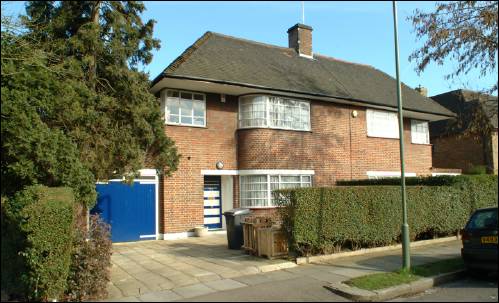 62 Litchfield Way